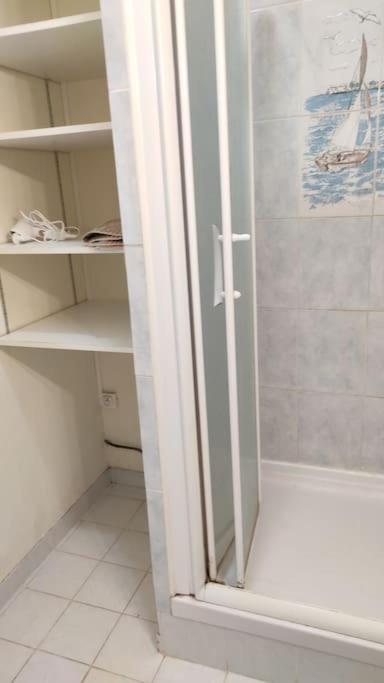 Charmant Appartement Proche Melun Centre Ville Bagian luar foto